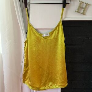 ARITZIA • BABATON Gold Everly Tank